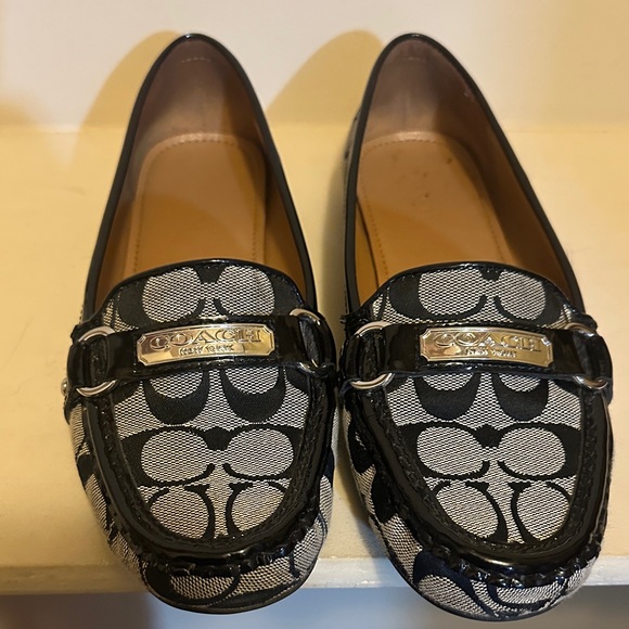 Coach Women's Black and Grey Loafers. Size 10. - Picture 2 of 4